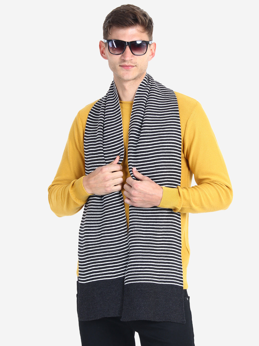 PIN STRIPE MUFFLER