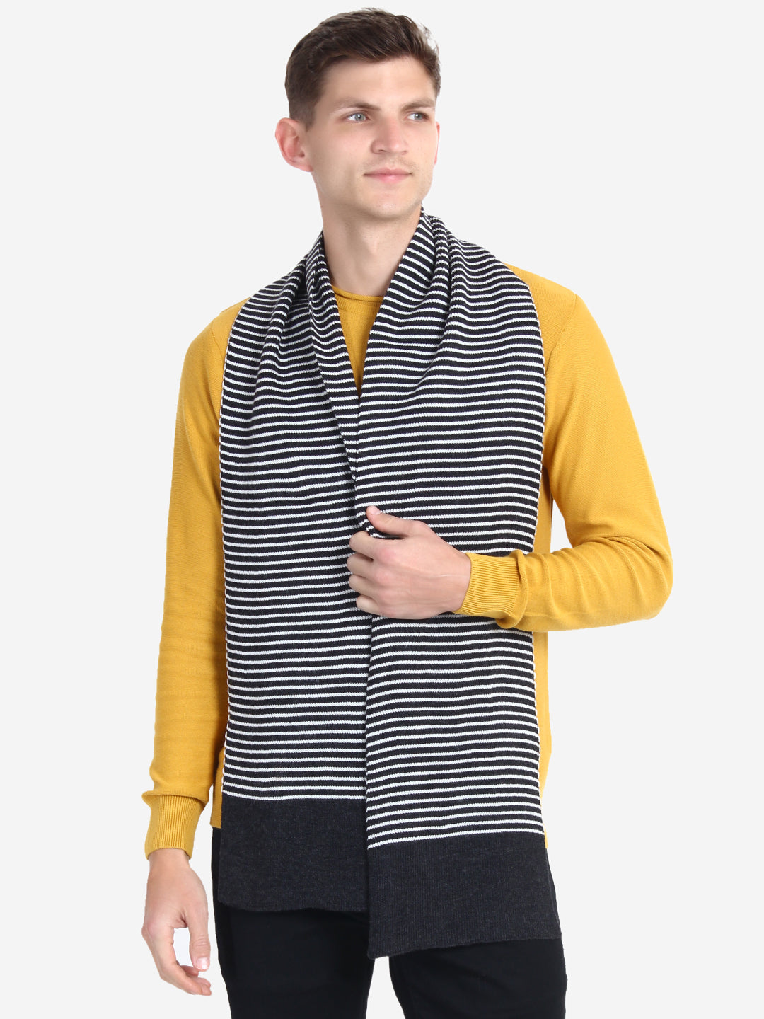 PIN STRIPE MUFFLER